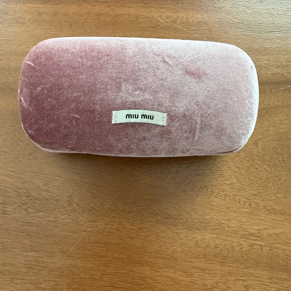 Miu Miu Pink Velvet Sunglasses Case - Picture 1 of 2